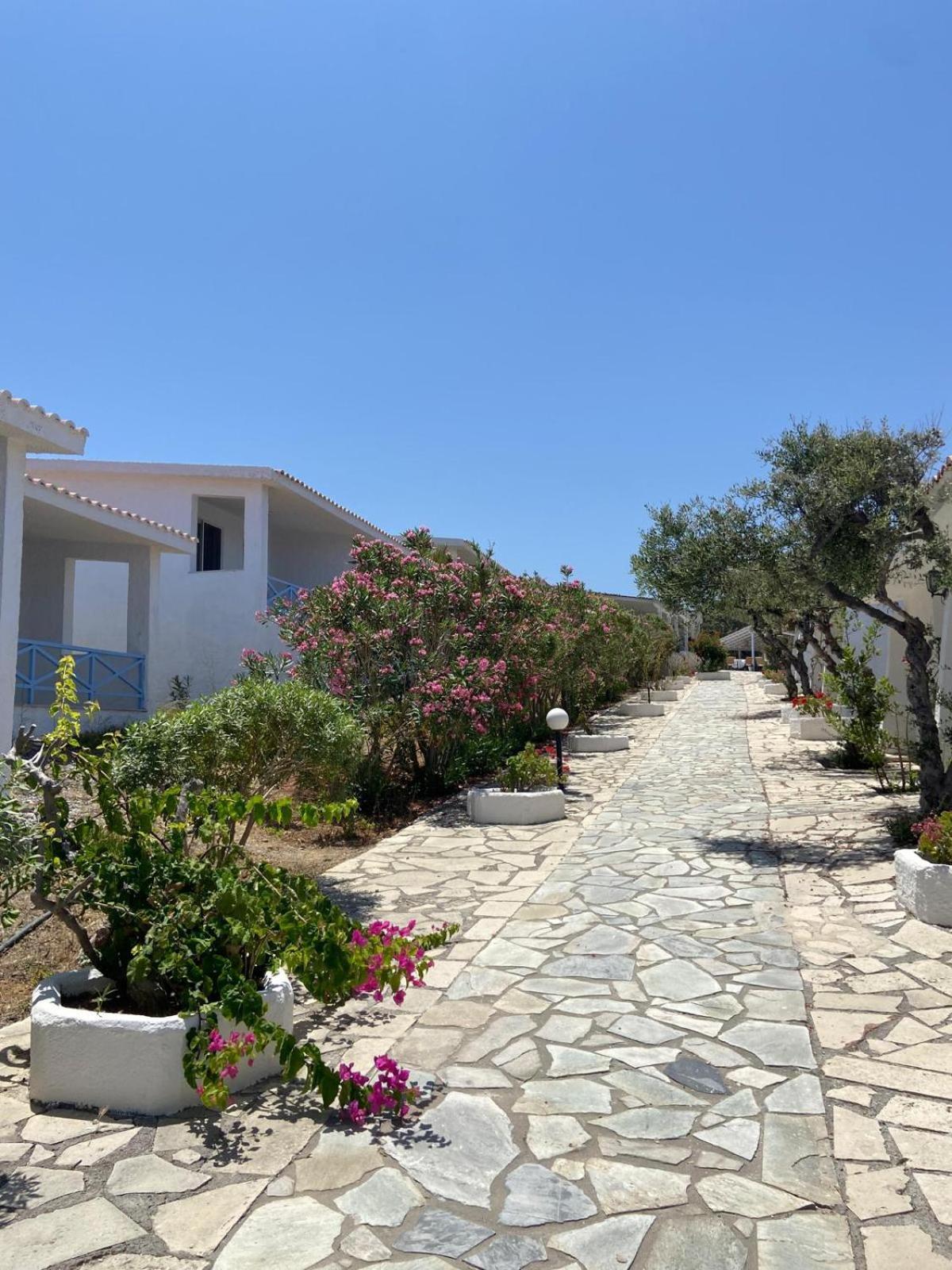 Lassion Golden Bay Sitia  Exterior photo
